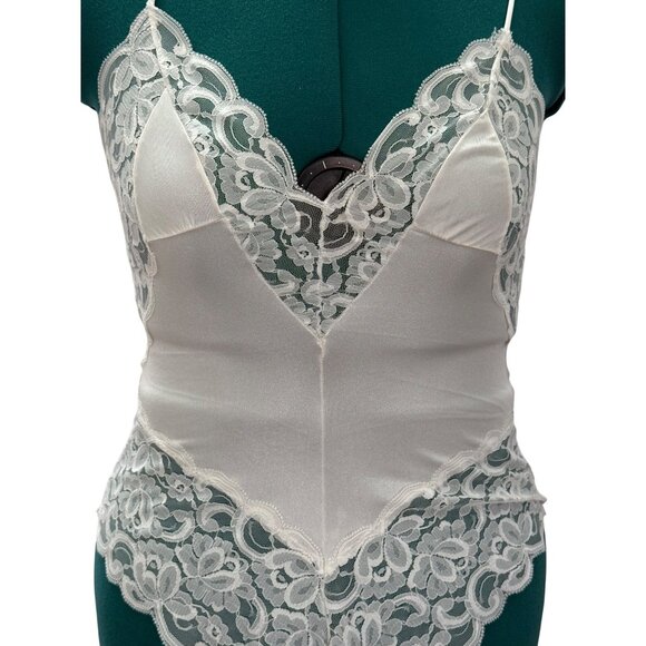 Vintage Interludes by CIRA White Lace & Satin Teddy Bodysuit Lingerie Medium - Picture 4 of 16
